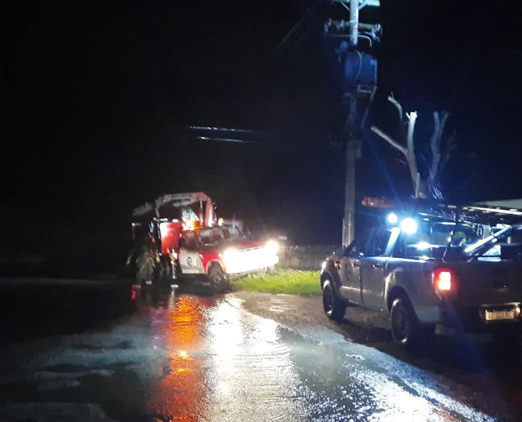 Temporal dañó un cable de 33 kV en “La Marta” y dejó sin luz a Villa Laguna La Brava: buscan restablecer el servicio