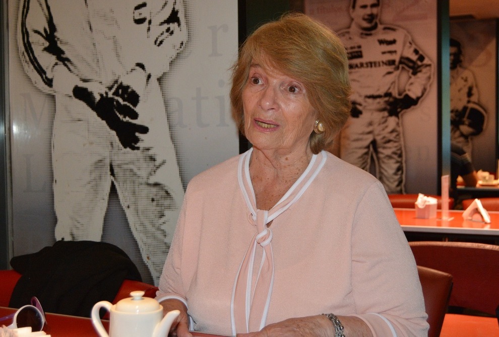 Balcarce histórica. La primera locutora de Balcarce | Noticias | Diario ...